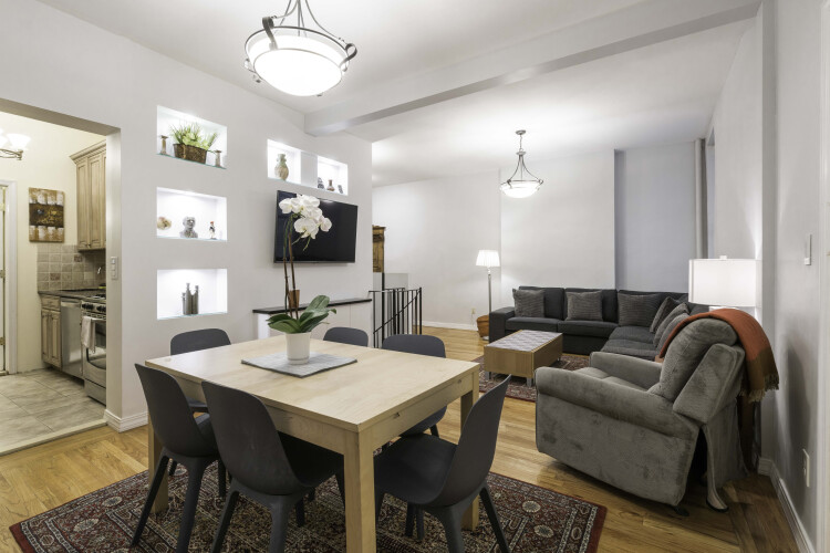 Living room/dining room